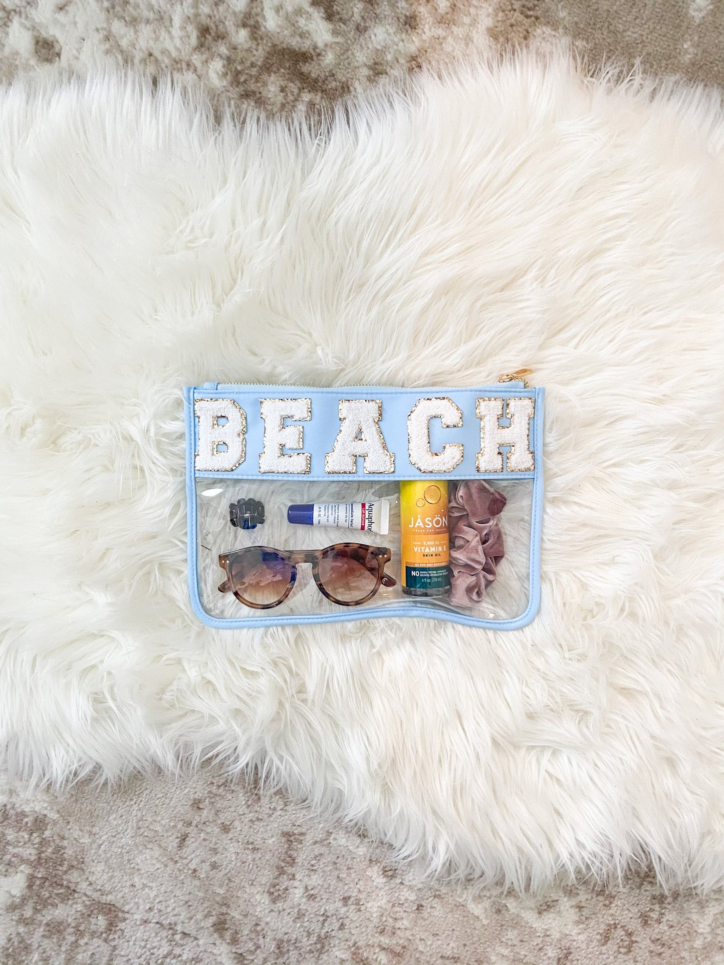 DIY Clear Makeup Bag