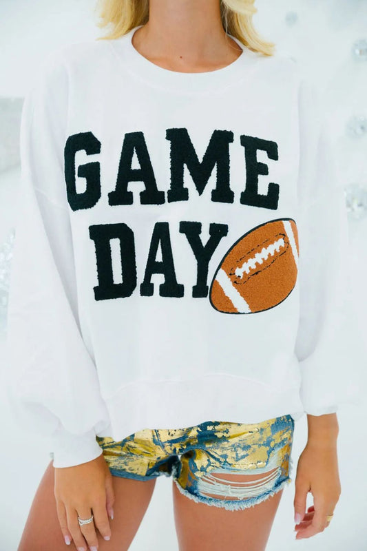 game day sweatshirt in white with football patch emroidered